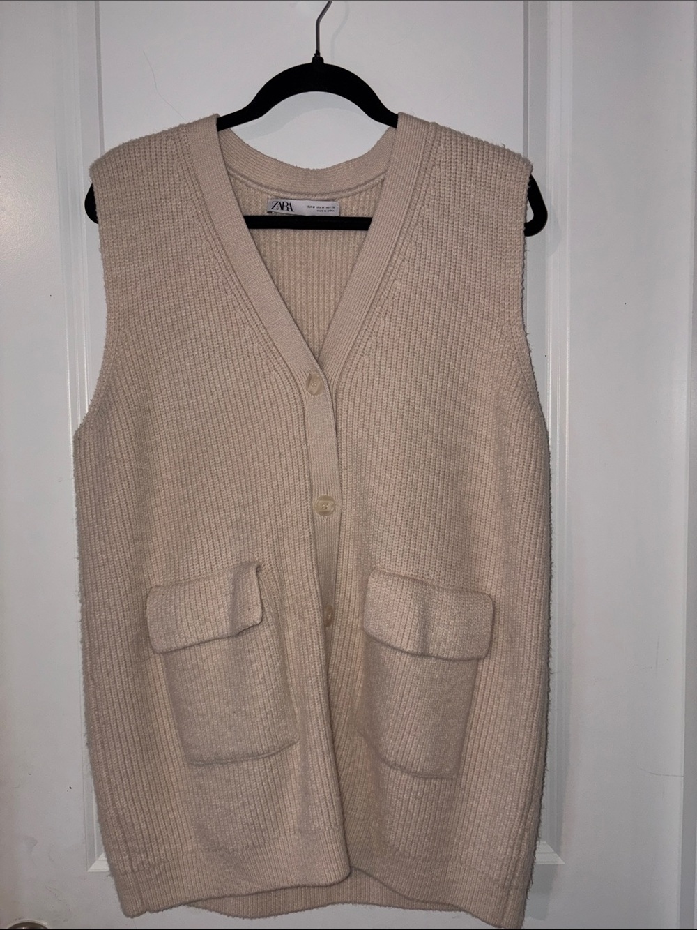 Zara Beige Ribbed V-Neck Buttoned Knit Vest with Flap Pockets